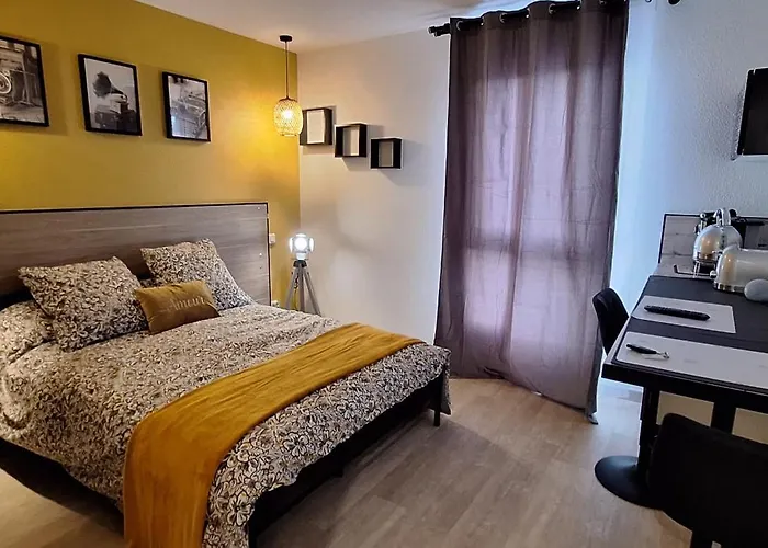 Charmant Studio Le Prestige